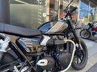 スピードツイン900 ファントムブラック 新車