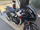 スラクストン400 ファントムブラック