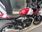 スラクストン400  カーニバルレッド／ストームグレー 2026年モデル新車