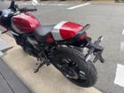 スラクストン400  カーニバルレッド／ストームグレー 2026年モデル新車