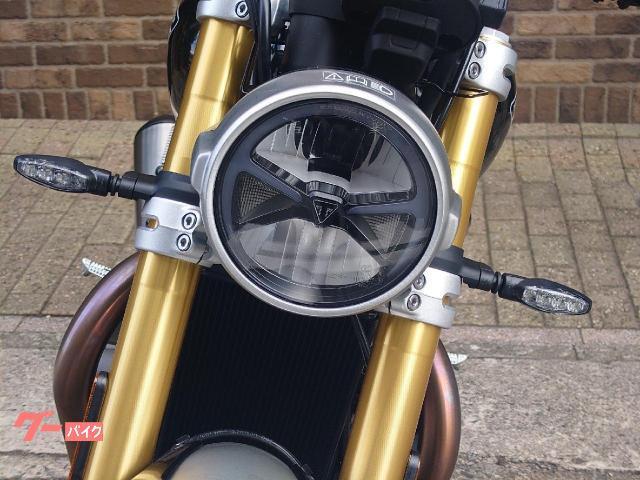 スピードツイン1200RS