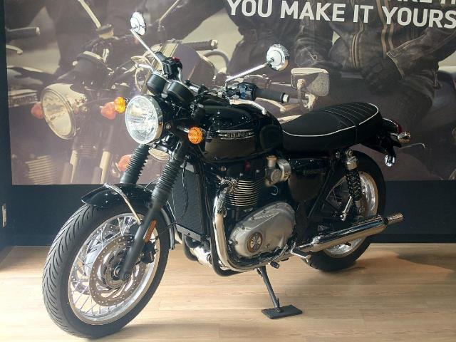 ボンネビルT120 登録済み未使用車
