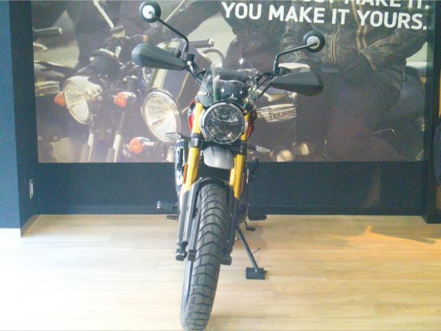 スクランブラー400X オプション品多数