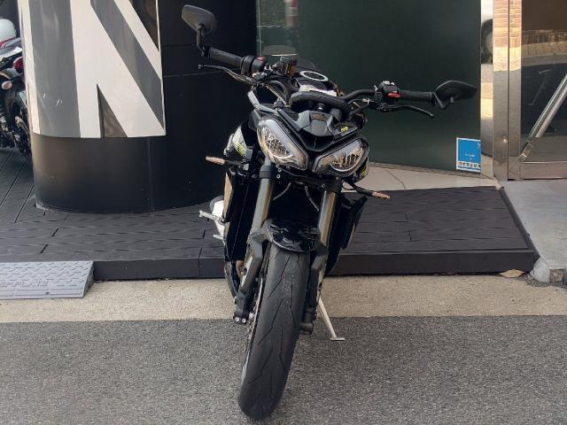 ストリートトリプルRS 純正オプション多数