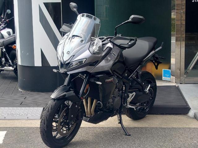 タイガースポーツ800 2025年新型モデル クルーズコントロール 純正オプションナックルガード付