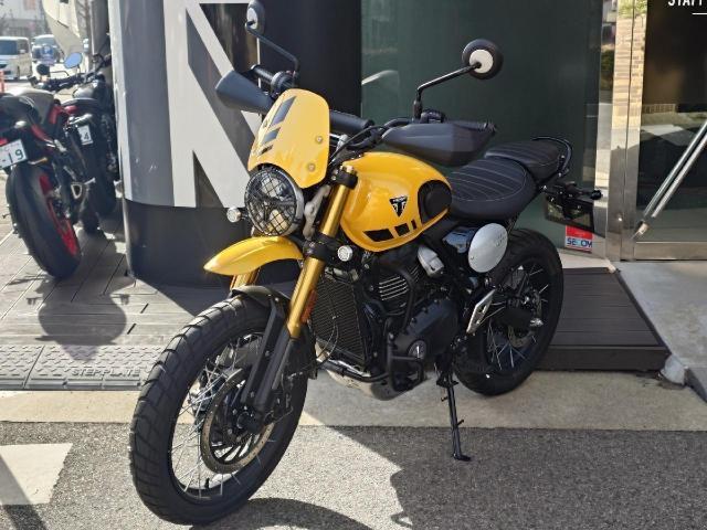 スクランブラー400XC