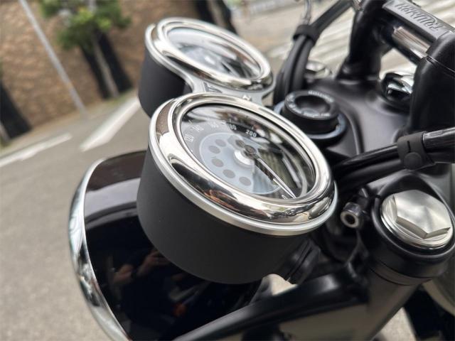 ボンネビルT100 2026年モデル新型 ストーングレー エンジンドレッサーバー装着済