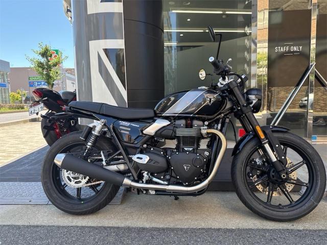 スピードツイン900 ファントムブラック 新車