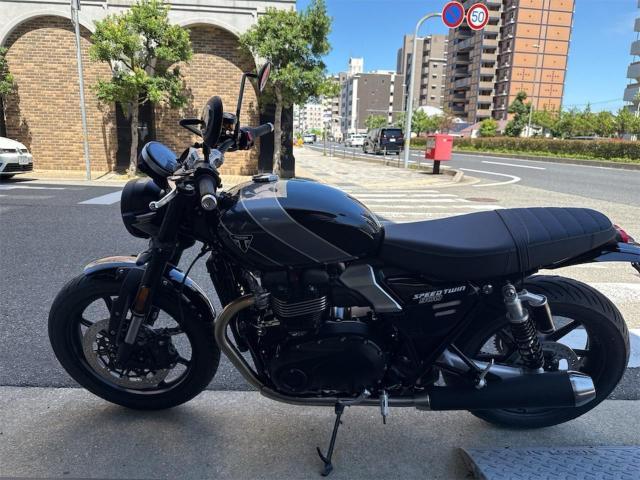 スピードツイン900 ファントムブラック 新車