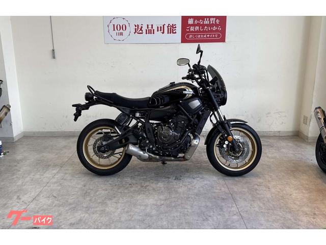 ＸＳＲ７００　２０２２年モデル　スクリーン　タンデムグリップ　パフォーマンスダンパー　グリップヒーター　ＵＳＢ電源