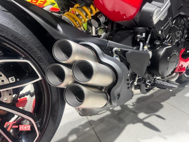 DUCATI V4 — миниатюра 6