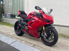 ＤＵＣＡＴＩ　パニガーレＶ４　Ｓ　ドゥカティ認定中古車　ＥＴＣ２．０　ＵＳＢ電源　アクラポビッチサイレンサー　カーボンパーツ多数