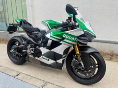 ＤＵＣＡＴＩ　パニガーレＶ４　トリコローレ　認定中古車アクラポヴィッチサイレンサー