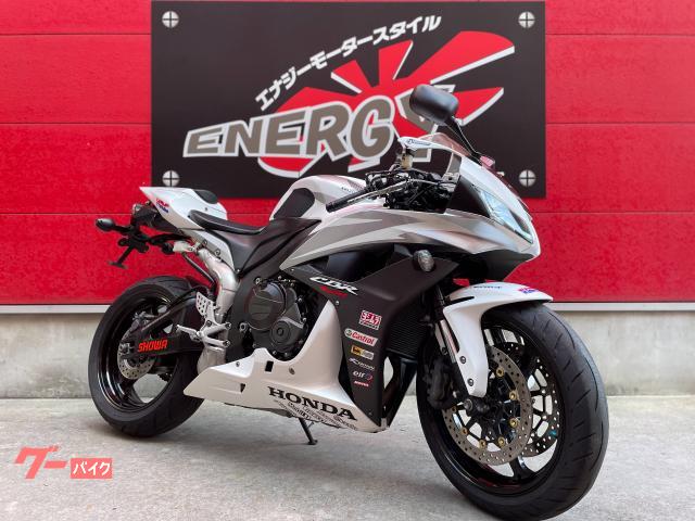 ホンダ ＣＢＲ６００ＲＲ ２００９年式 ＵＳヨシムラカーボンエンドマフラー ＺＥＴＡフライトレバー フェンダーレスキット  ＬＥＤテール｜株式会社エナジーモータースタイル東大阪店｜新車・中古バイクなら【グーバイク】