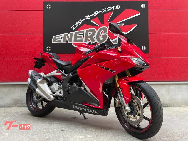 ＣＢＲ２５０ＲＲ　グリップヒーター　ＥＴＣ車載器搭載　ＡＢＳ標準装備　ＵＳＢ電源　マウントバー　ヘルメットホルダー