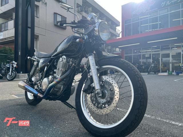 ヤマハ SR400 社外マフラー セパハン バックステップ 社外シート