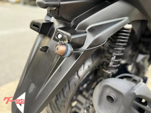 ヤマハ トリシティ125 ZOROワークス社製ルーフキット付き リア