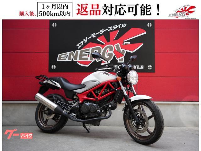 ＶＴＲ２５０　ＭＣ３３型　２０１５年　水冷４ストロークＶ型２気筒エンジン　インジェクション　トラス構造パイプフレーム　リアキャリア