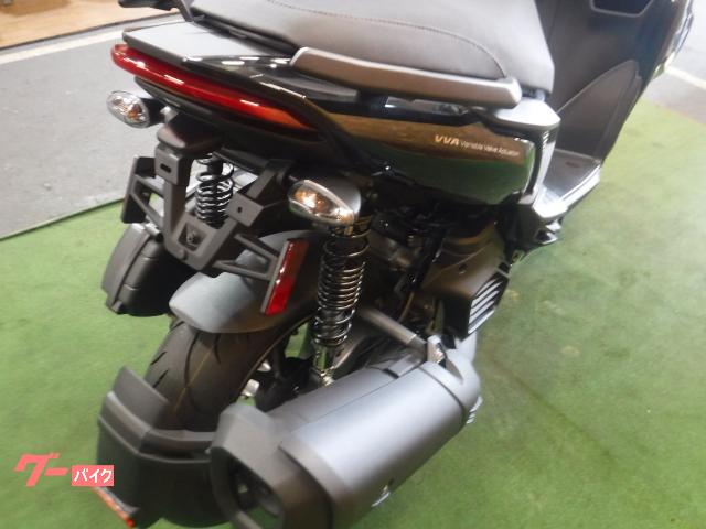ヤマハ Xフォース 新車 ブラック ブルーコアエンジン搭載モデル