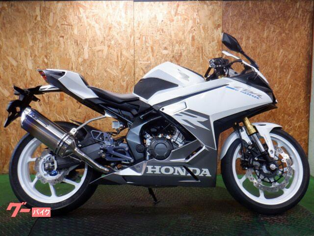 ＣＢＲ２５０ＲＲ　２０２３年モデル　ワンオーナー車両　クイックシフター　エンデュランス製マフラー　ＯＶＥＲ製バックステップ