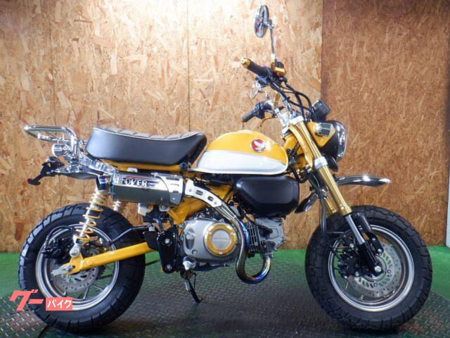 モンキー１２５　ＯＶＥＲレーシングマフラー　リアキャリア　ＵＳＢ装着車両