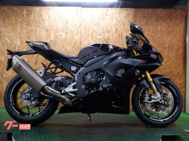 ＣＢＲ１０００ＲＲ−Ｒ　ＳＰ　前後電子制御オーリンズサスペンション　ブレンボブレーキキャリパー　アクラポビッチマフラー　　ＥＴＣ