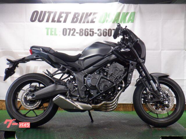 ＣＢ６５０Ｒ　２０２３年オールブラックモデル　プーチ製クラシックカウルフェアリング　バーエンドミラー　エンジンガード　ＵＳＢ