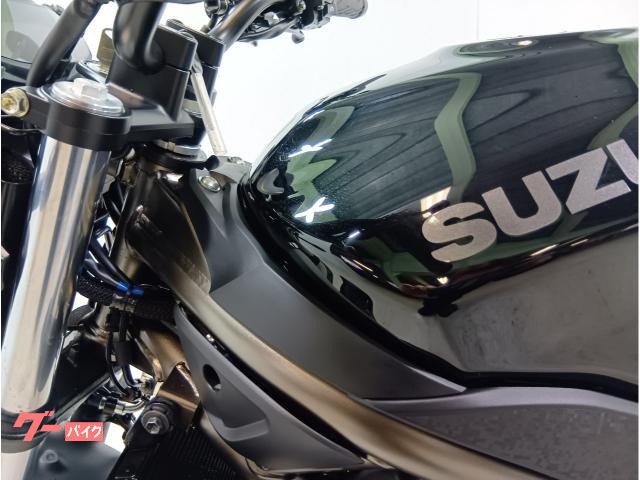 スズキ SV650 生産終了カラー グラススパークルブラック メーカー