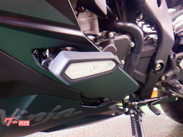 カワサキ Ninja ZX－4R SE USBポート 純正スペアキー