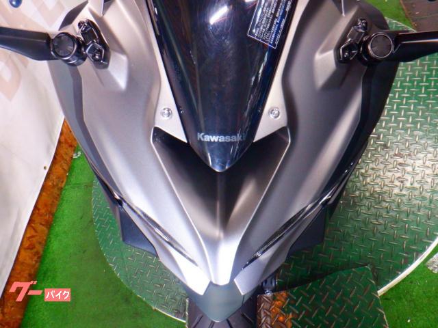 カワサキ Ninja ZX－4R SE USBポート 純正スペアキー