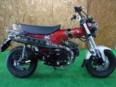 ホンダ　ダックス１２５新車　生産終了カラー　パールネビュラレッド