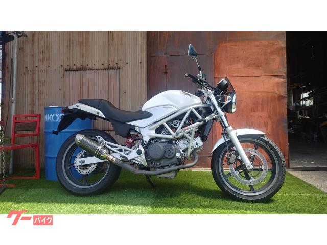 ホンダ VTR250 09年モデル エンジンガード インジェクション