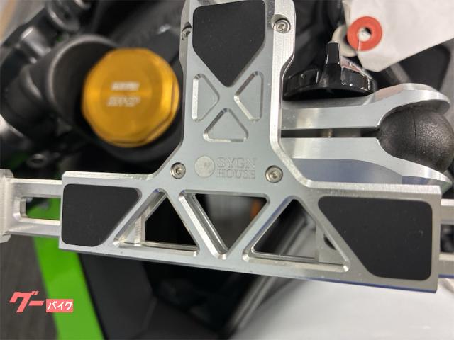 カワサキ Ninja ZX－4RR 2024年モデル スマホホルダー