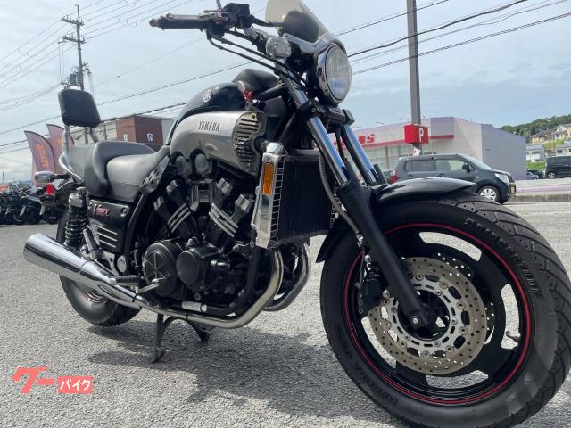 ＶＭＡＸ　キャブレター最終モデル　バックレスト　スクリーン　ウインカー　ヒートガ−ド