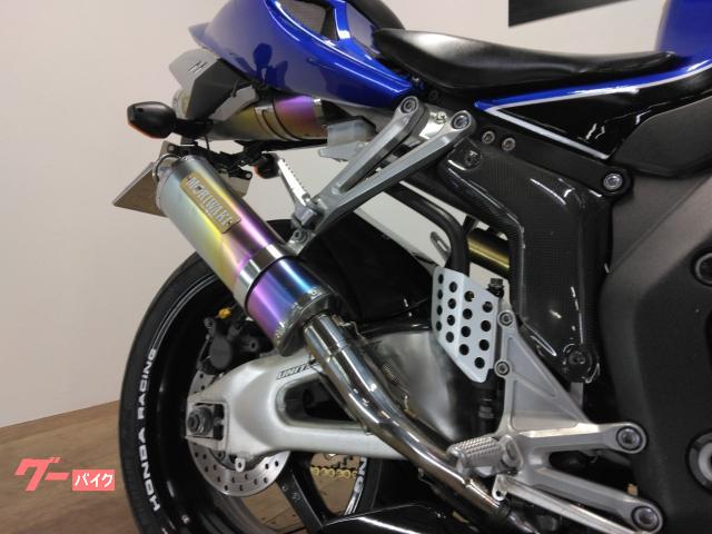 ホンダ ＣＢＲ１０００ＲＲ ２００４年モデル ＳＣ５７ モリワキ社外外装 モリワキＺｅｒｏＧＰフルエキ２本出しマフラー  スクリーン｜ＭＯＴＯＲＣＹＣＬＥＳ ＃２７｜新車・中古バイクなら【グーバイク】