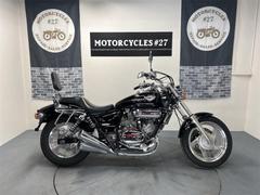 ホンダ　Ｖ−ＴＷＩＮ　ＭＡＧＮＡ　２００５年モデル　バックレスト　サイドバッグ