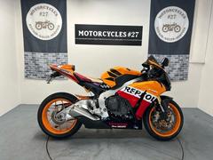 ホンダ　ＣＢＲ１０００ＲＲ　パワーアップ加工／一人乗り／メッシュホース／ＺＥＴＡレバー左右レバーガード／レプソルカラーシート／シートカウル