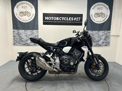 ホンダ　ＣＢ１０００Ｒ　ＥＴＣ付き　純正グリップヒーター付き　ヘルメットホルダー付き　純正スペアキー付き
