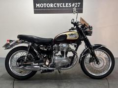カワサキ　Ｗ６５０　デイトナトライアンフマフラー　フェンダーレス　メーターバイザー