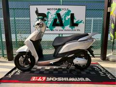 ホンダ　リード１２５　アルテミスシルバーメタリック　水冷４ストローク単気筒　テールライトＬＥＤ　シート下容量３７Ｌ　燃料タンク容量６Ｌ