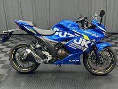 スズキ　ＧＩＸＸＥＲ　ＳＦ　２５０　キーシリンダーカバー　クランプバー　タンクパッド　オイルフィラーキャップ　サイドスタンドプレート他