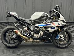 ＢＭＷ　Ｓ１０００ＲＲ　　Ｍパッケージ　鍛造ホイール　アクラポＳ／Ｏ　カーボンフェンダー類コンプ　フレームスライダー　Ｍレバー類他