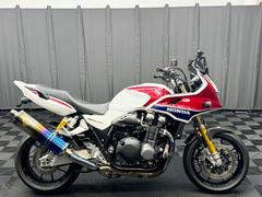 ホンダ　ＣＢ１３００Ｓｕｐｅｒ　ボルドール　ヘビーカスタム車　前後オーリンズ　前後ゲイルホイール　ワイバンフルエキ　バックステップ他多数