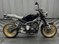 ヤマハ　ＸＳＲ９００　ワンオーナー　アクラポフルエキ　オールペイント　ＥＴＣ２．０　エンジンガード　ＵＳＢ電源　フェンダーレス他