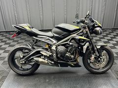 ＴＲＩＵＭＰＨ　ストリートトリプルＲＳ　重カスタム　チタンスリップオン　純ＯＰグリップヒーター　バーエンドミラー　ガラスコーティング他多数カスタム