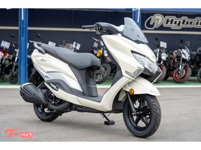 バーグマンストリート１２５ＥＸ　２０２６年モデル　パールグレイスホワイト