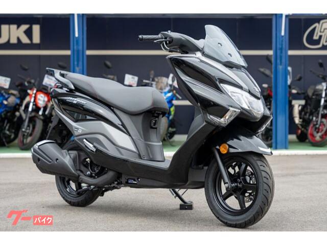 バーグマンストリート１２５ＥＸ　２０２６年モデル　グラススパークルブラック