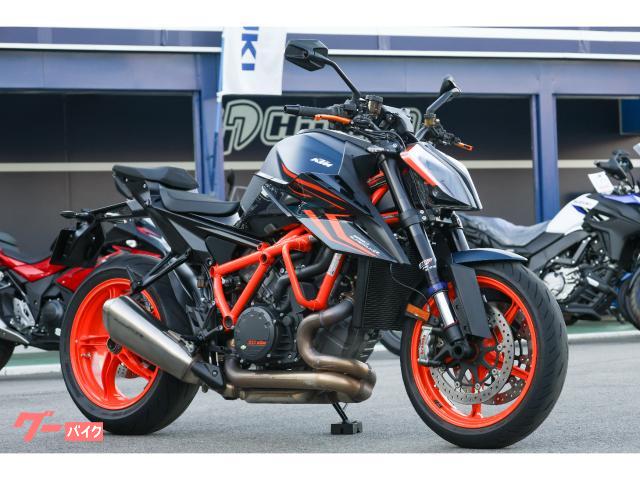 １２９０スーパーデュークＲエボ　ワンオーナー　ＴＥＣＨＰＡＣＫ／ＥＴＣ２．０／４５ｍｍローダウン／パワーパーツエンジンガード他