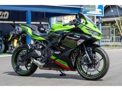 カワサキ　Ｎｉｎｊａ　ＺＸ−２５Ｒ　ＳＥ　ＫＲＴ　ＥＤＩＴＩＯＮ　２０２１年モデル　クイックシフター・ＳＳＦ−ＢＰ装備