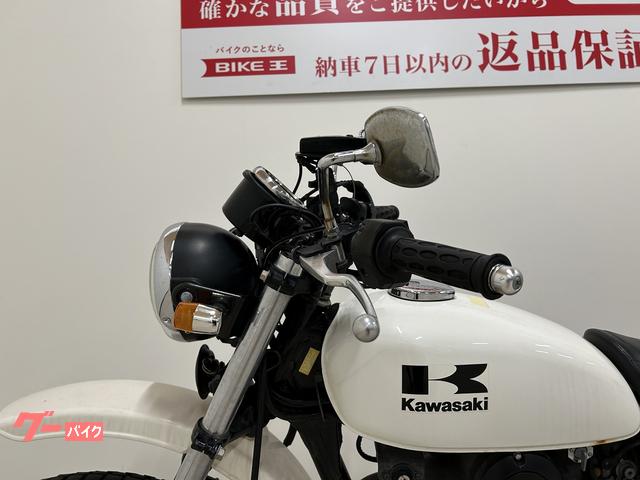 250TR 白　フューエルタンク　純正　キャブ 250TR 白 フューエルタンク 純正 キャブ（カワサキ 250TR